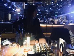 -The ROOF (通盈中心店)