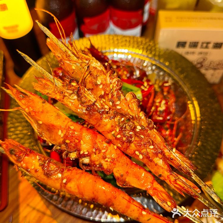 在民谣江湖烧烤酒馆感受云南的松弛…