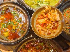 -有红鸡毛店·砂锅菜(抚琴夜市店)