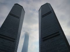 -陆家嘴空中步行连廊