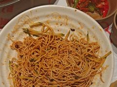 -肥肥虾庄·金牌油焖大虾(汉口城市广场店)