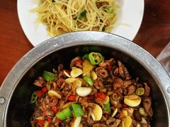 -湖南人家湘菜馆(镇江路店)