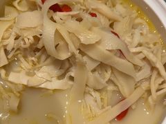 -桂满陇·蟹黄小笼汤包(中山公园店)