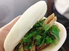笋干烧肉割包-光头匠