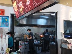 -The Habit Burger Grill 哈比特汉堡(复兴soho店)
