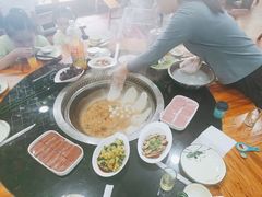 -三里屯土灶炖公鸡地锅鸡(江东店)