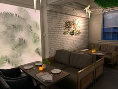 -Oasis Bar & Grill