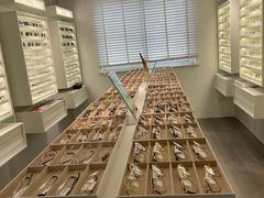 -目艮眼镜SHOWROOM(品牌集合店)