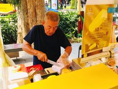 -詹爷爷乌节路街头冰淇淋