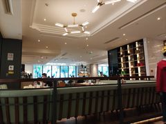 -港丽餐厅(高德置地店)