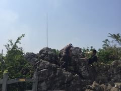 -雀儿山公园