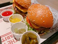 -The Habit Burger Grill 哈比特汉堡(复兴soho店)