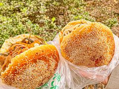 -三兄弟高炉烧饼