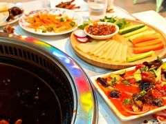 -哈尔滨烧烤·山河村铁锅炖(交大店)