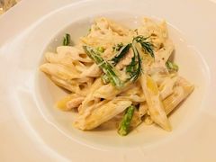 烟熏三文鱼芦笋奶油芝士斜管面-TIAGO HOME KITCHEN(王府中环店)