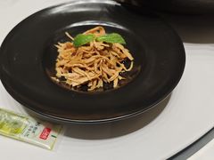 -红鼎豆捞·非遗鲍皇汤火锅(宝丰路店)