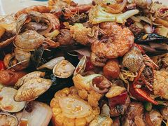 -老东镇啤酒屋海鲜加工·蒸汽海鲜·海鲜烧烤(台东店)