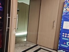 -网鱼电竞酒店(成都欢乐谷金府地铁站店)