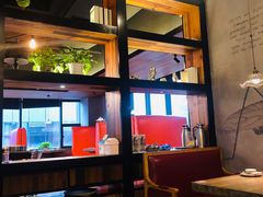 -童年小筑餐厅(申花路店)
