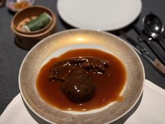 鲍鱼汁花菇扣鹅掌-广舟(千禧店)
