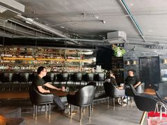 -UNI UNI(环亚凯瑟琳店)