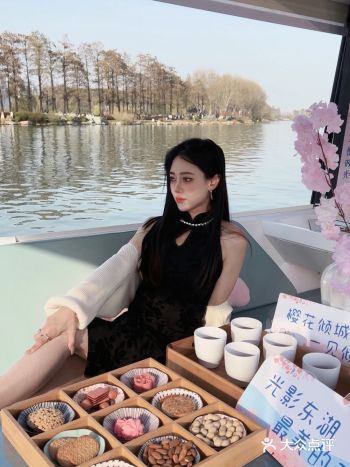 和春天来了一场甜蜜的约会…