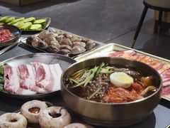 -围炉肉舍丹东海鲜烤肉·烤活鳗(步行街店)
