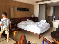 -三亚湾海居铂尔曼度假酒店