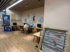 -漕河泾街道图书馆(漕河泾社区文化活动中心店)