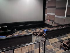 -中影国际影城(东方新天地CINITY店)