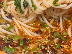 -云阿蛮云南生烫牛肉米线(奉贤路店)