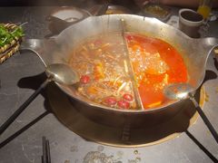 -湊湊火锅·茶憩(杭州湖滨银泰in77店)