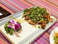 -香巴拉云南餐厅(华莱坞店)