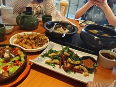 -云海肴·汽锅鸡·云南菜(天山百盛优客店)