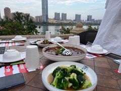 -胡桃里民谣酒馆