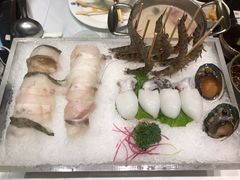 -红鼎豆捞·非遗鲍皇汤火锅(宝丰路店)