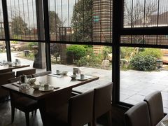 靠窗位-川流不息(北蔡休闲广场店)