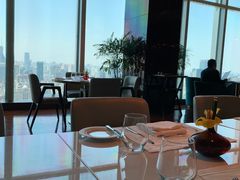 靠窗位-翡翠36餐厅(浦东香格里拉店)