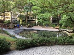 -香港大学