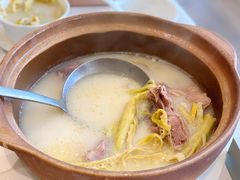 笋干煲老鸭-西湖春天•老字号杭州菜(百汇店)