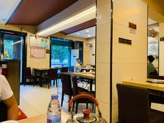 大堂-清真重庆巴爷香辣鸡煲(南小巷店)