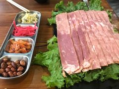 -猪小牛烤肉(青塔店)