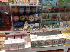 -名创优品(山东青岛华润万象城店)