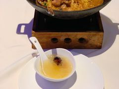 酸菜炖大鹅-赵记老铺(市府恒隆广场店)