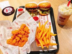 -The Habit Burger Grill 哈比特汉堡(复兴soho店)