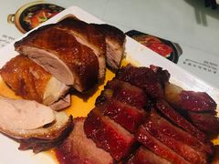 -新大咀港式茶餐厅(宝山万达店)
