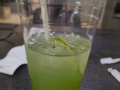 青麦草-M Stand(银泰中心in01店)