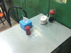-丽丽三鲜螺蛳粉(田林路店)