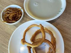 -护国寺小吃店(红莲南路店)