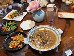 -东来菜馆•手抓海鲜家常菜•海鲜锅贴(鸽子窝店)